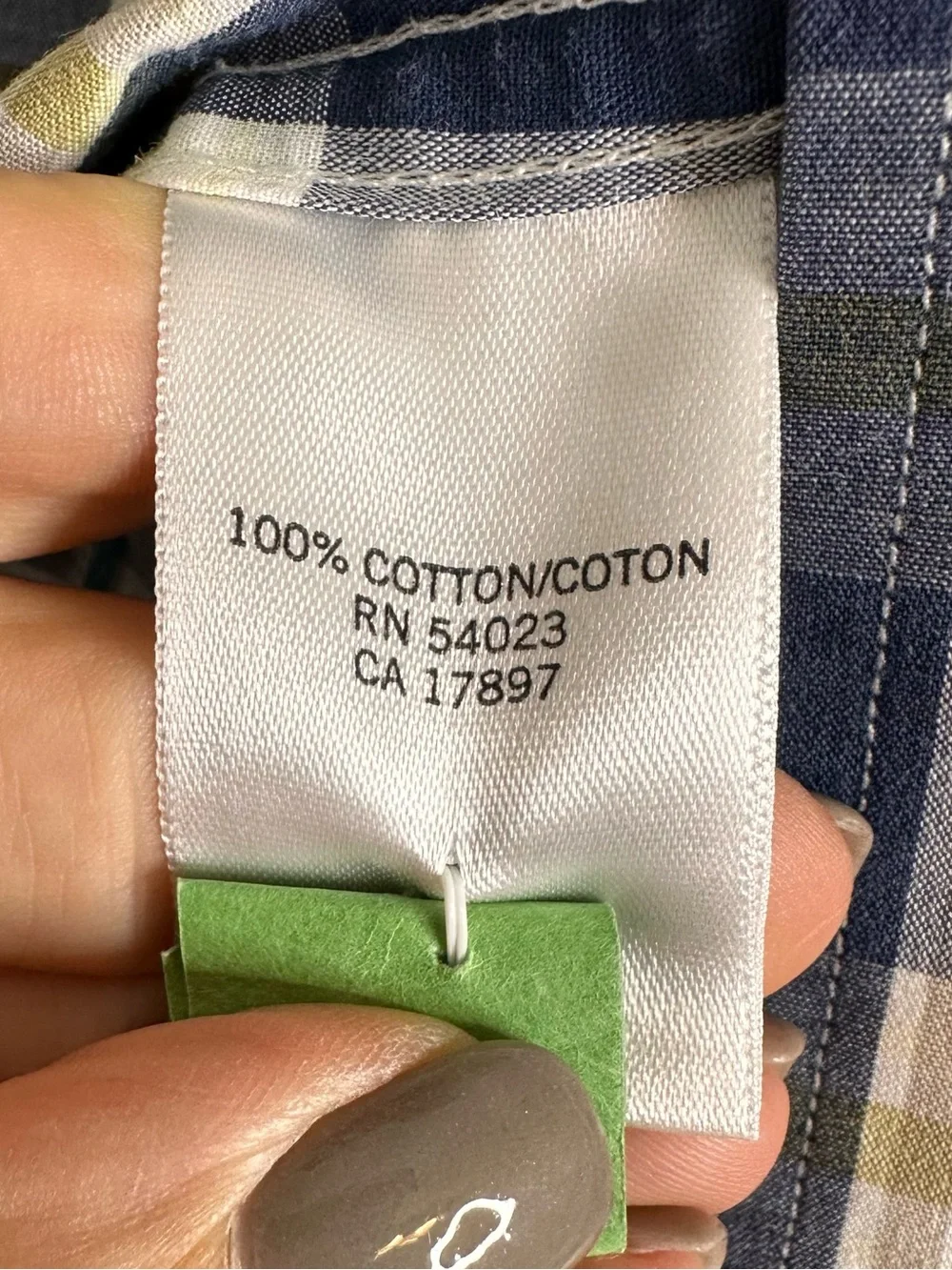 Banana Republic  Plaid Button-Down Shirt in Navy, Green & White Men's Size Small